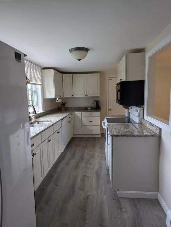 Mendon, MA 01756,95 Providence Street #B