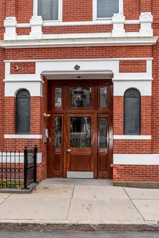 Boston, MA 02127,309 Emerson St #14