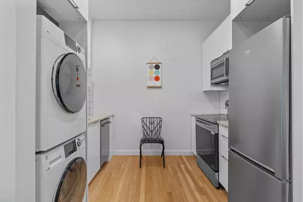 Boston, MA 02127,402 E 7th St #2