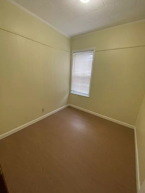 Fall River, MA 02721,33 Nashua St #1S