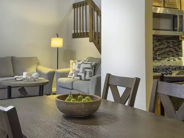 Ashland, MA 01721,84 E Bluff Rd #84