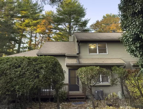 84 E Bluff Rd #84, Ashland, MA 01721