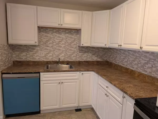 Westborough, MA 01581,16A Mayberry Dr #1