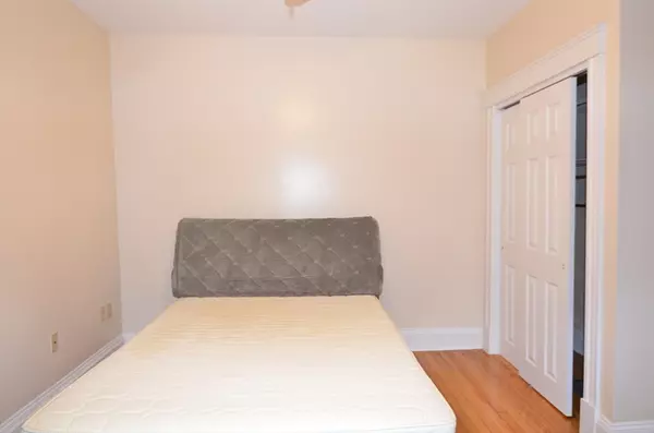 Quincy, MA 02170,27 Willet St #1