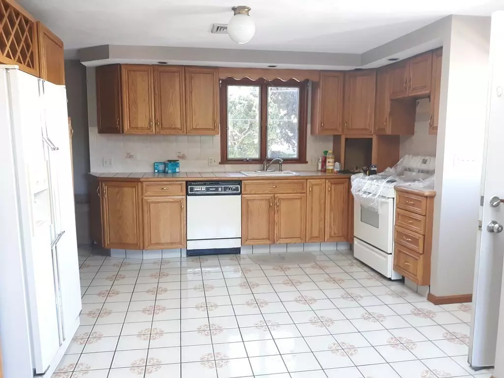 Revere, MA 02151,103 Malden Street #2