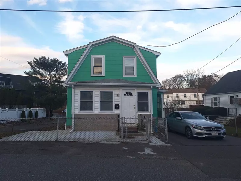 16 Riverside Ct, Saugus, MA 01906