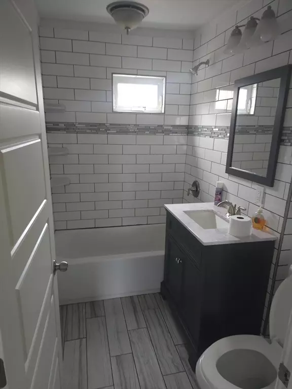 Springfield, MA 01109,531 Berkshire Ave #2