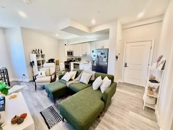 Winthrop, MA 02152,5 Fremont #301A