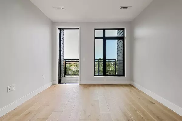 Boston, MA 02135,191 Washington Street #513