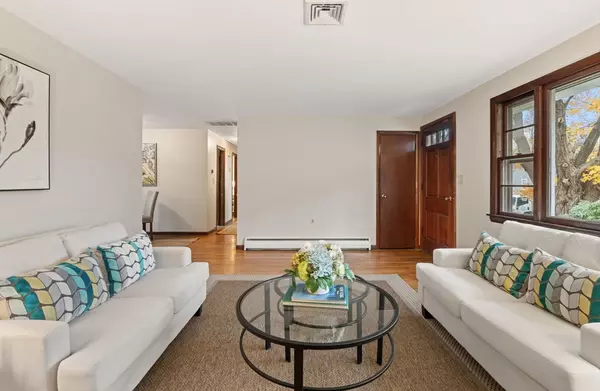 Andover, MA 01810,46 Linwood St