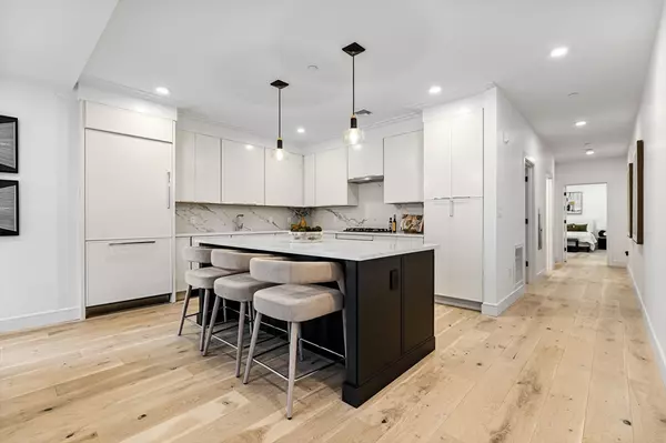 Boston, MA 02127,33 A Street #503