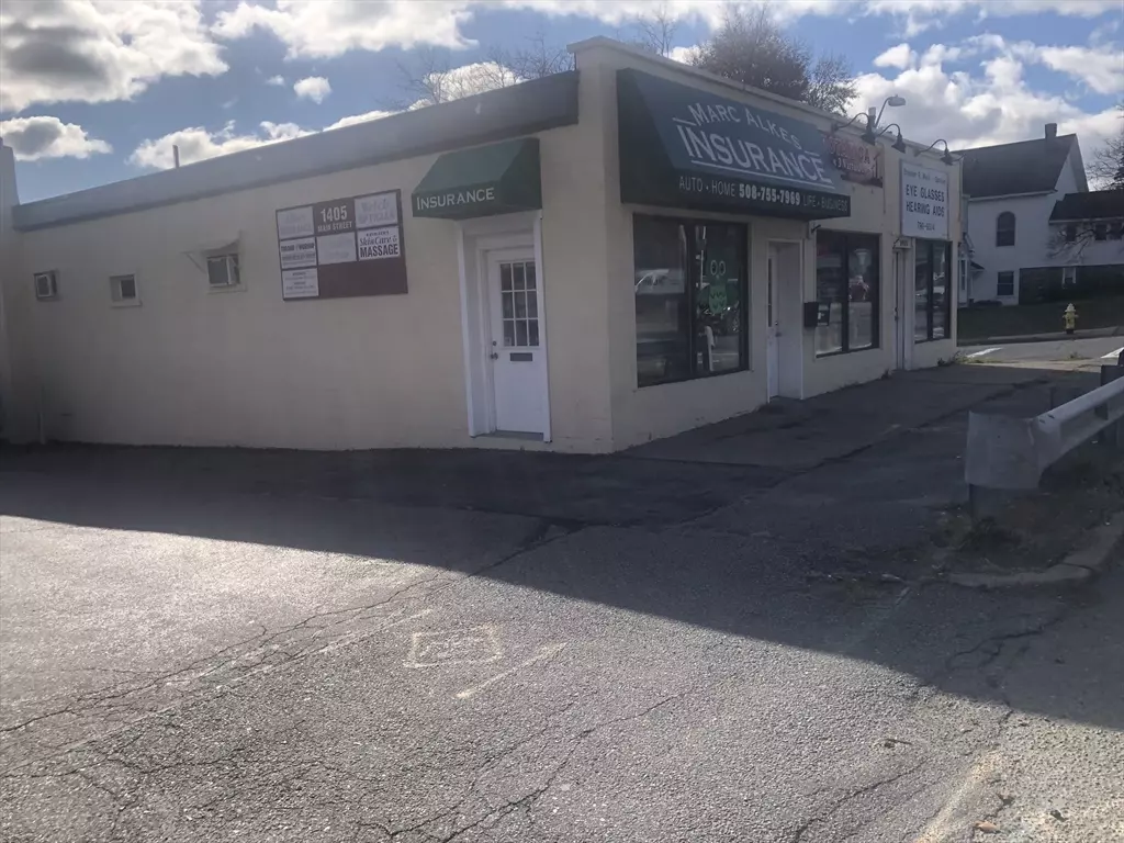 Worcester, MA 01603,1405 Main St #2