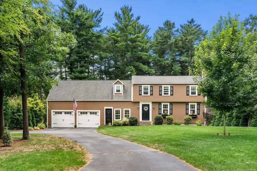 1 Valley Path, Marshfield, MA 02050