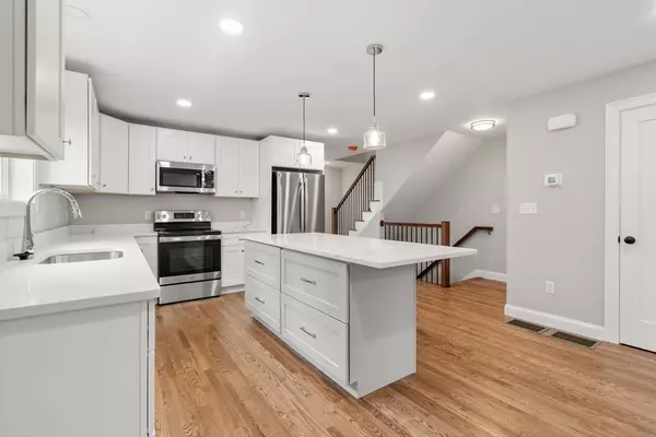 Worcester, MA 01606,31 Danielle's Way