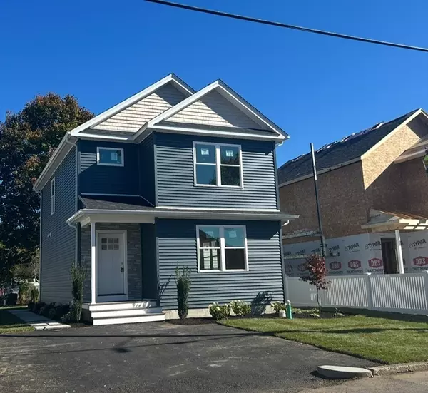 65 Cedarbrook, Pawtucket, RI 02861