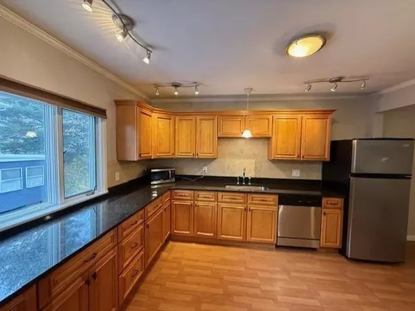 Quincy, MA 02169,10 Bradford St. #1