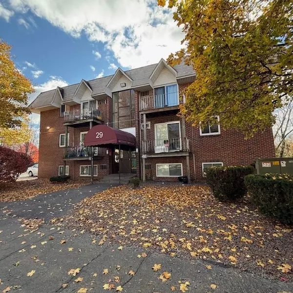 29 Gordon St #107, Framingham, MA 01702