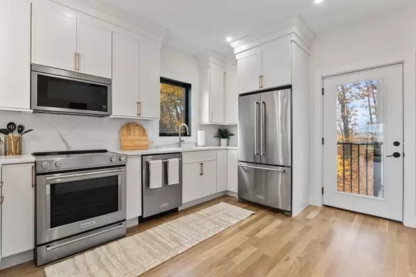 Quincy, MA 02169,599 Sea St #1