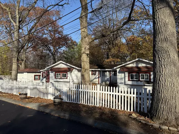 Wakefield, MA 01880,1 Sidney St