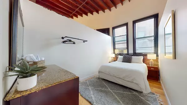 Boston, MA 02116,19 Stanhope #3B