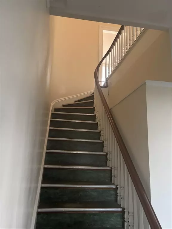 Woburn, MA 01801,14 Chruch Ave #2A