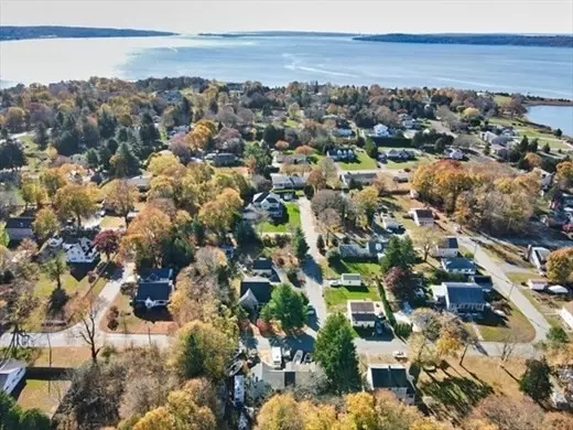 Swansea, MA 02777,123 Calef Ave