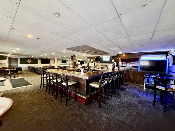 Framingham, MA 01702,1186-A Worcester Rd