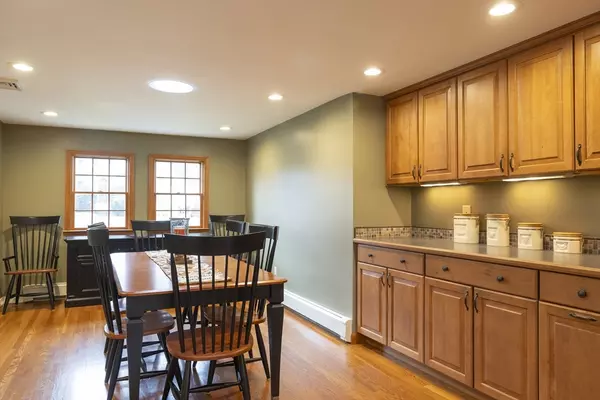 Douglas, MA 01516,9 Church St