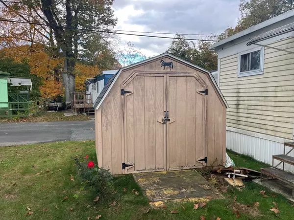 Westfield, MA 01085,189 Springfield Rd #23