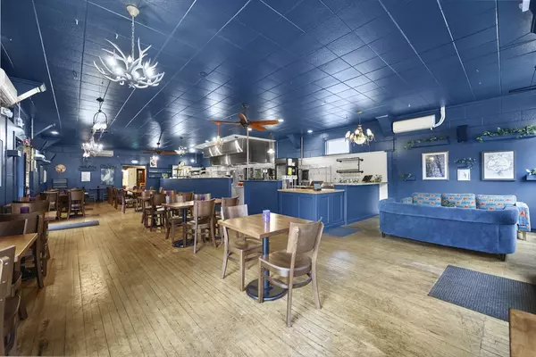 North Adams, MA 01247,437 West Main Street