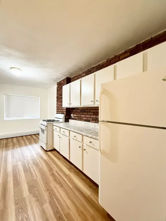 Boston, MA 02128,79 Morris Street #3