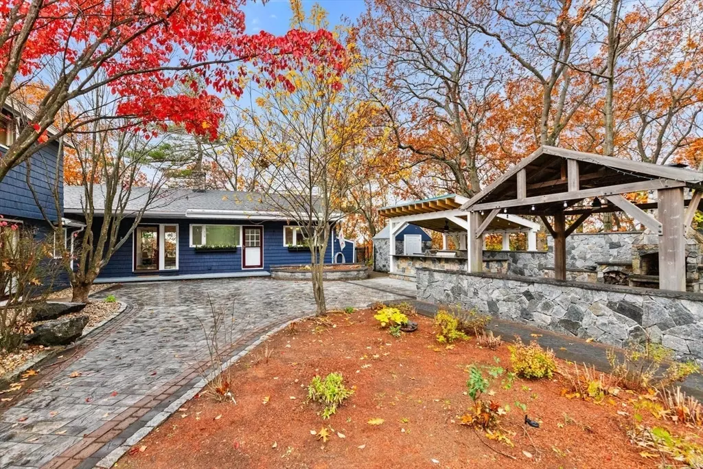 Saugus, MA 01906,2 Mcintyre Road