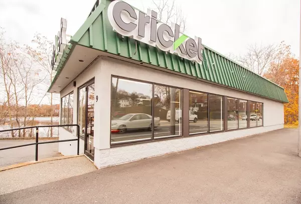 Worcester, MA 01603,9 Stafford St