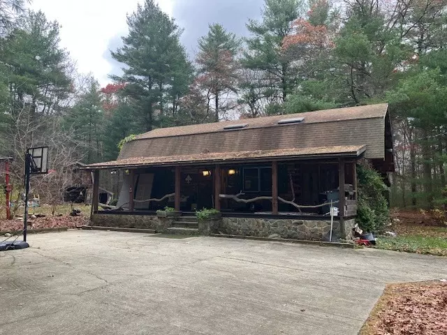 Raynham, MA 02767,138 Carver Street