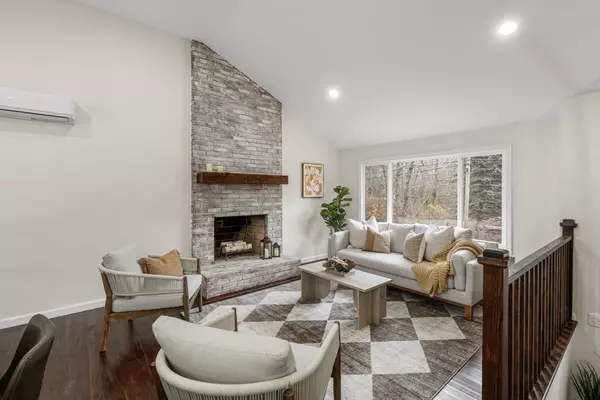 Hudson, MA 01749,7 Old North Rd