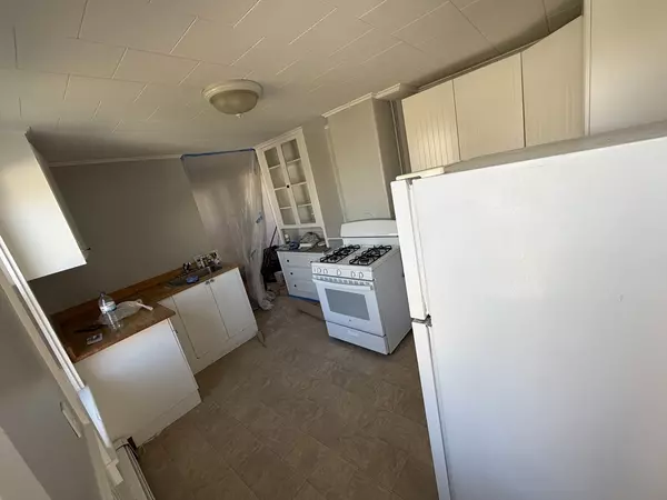 Plymouth, MA 02360,1 Hamilton St #2