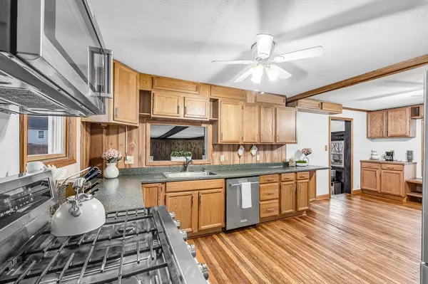 Springfield, MA 01129,201 Verge St