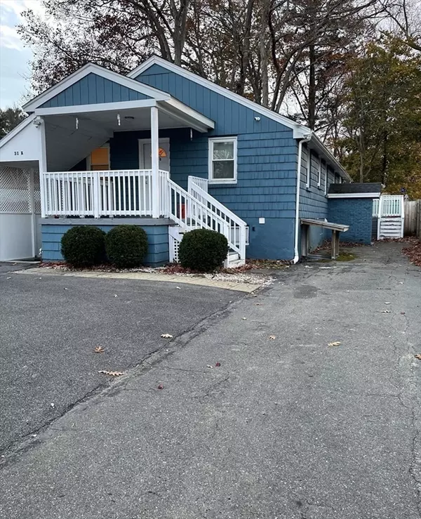 Holbrook, MA 02343,31 Border Rd #B