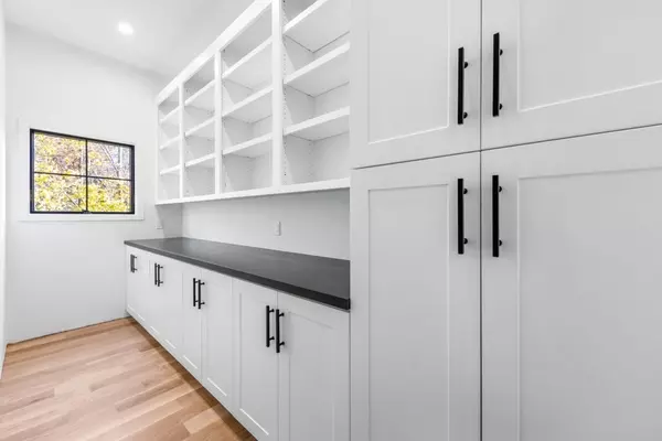 Needham, MA 02494,12 Hill Street