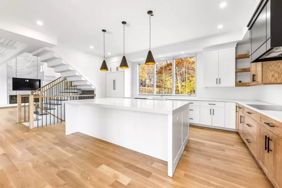 12 Hill Street, Needham, MA 02494