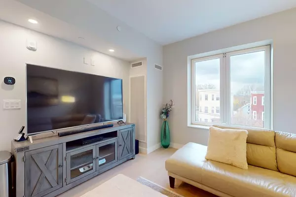 Chelsea, MA 02150,932 Broadway #312