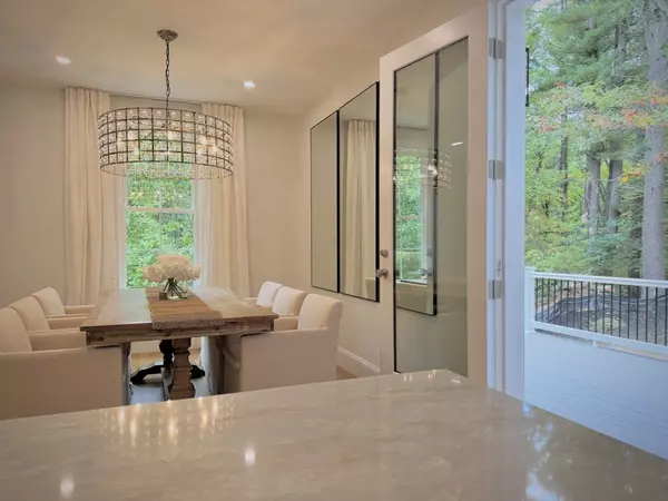 Westford, MA 01886,9 Mill Park Pl #9