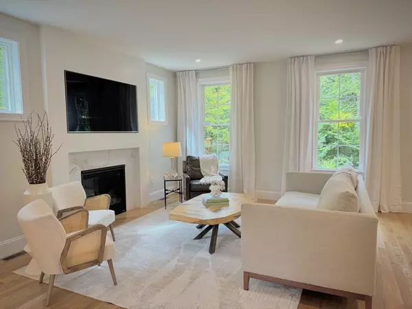 Westford, MA 01886,9 Mill Park Pl #9