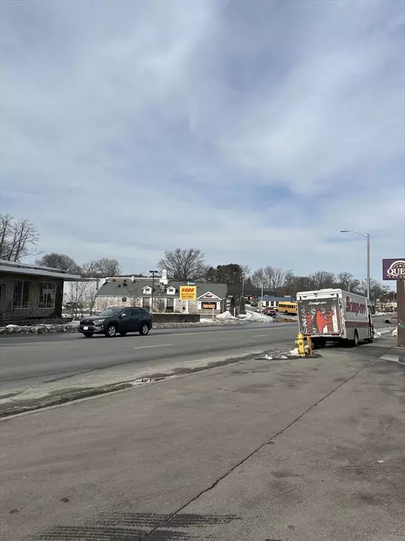 Worcester, MA 01603,589 Park Ave #D