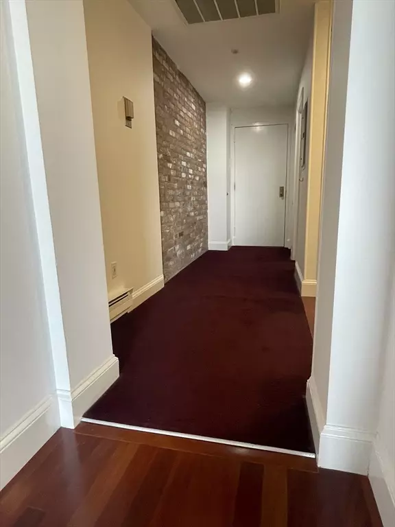 Boston, MA 02116,160 Commonwealth #516