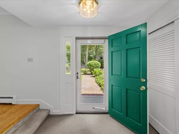 Dover, MA 02030,15 Woodridge Rd