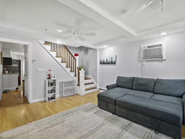 Marlborough, MA 01752,115 W Main St