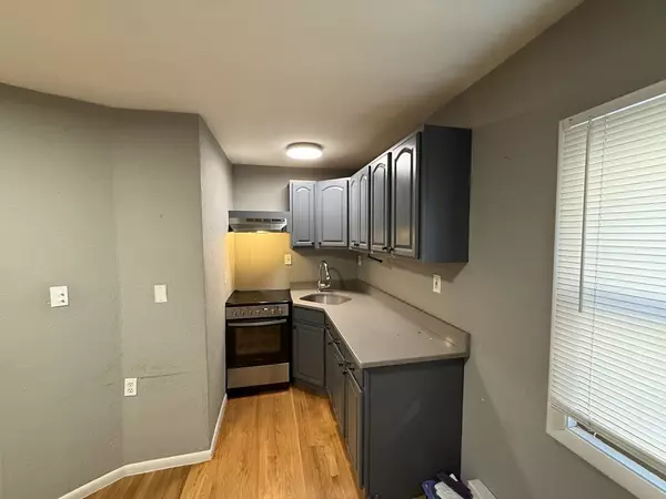 Boston, MA 02127,181 Bowen Street #1