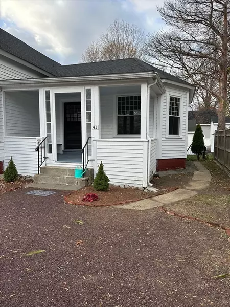 41 Prescott St #2, Reading, MA 01867