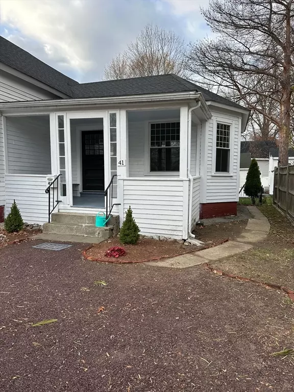 41 Prescott St #2, Reading, MA 01867